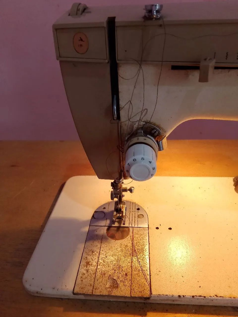 Máquina de Costura Singer - Foto 3