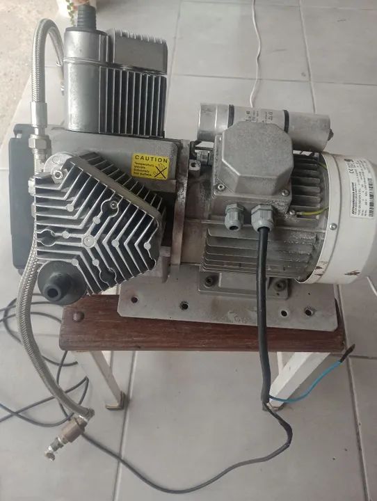Vendo compressor de ar industrial a seco 