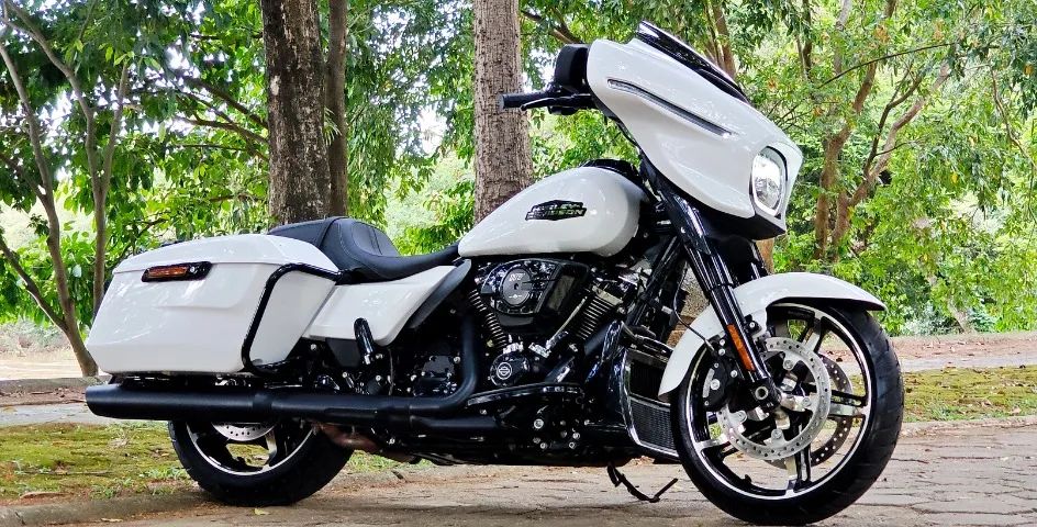 STREET GLIDE "ULTRA"  2024  -  ZERADA IPVA 2025 PAGO - Foto 4