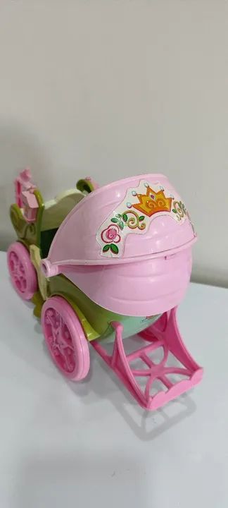 Carruagem Little People Princesa Usado - Foto 5