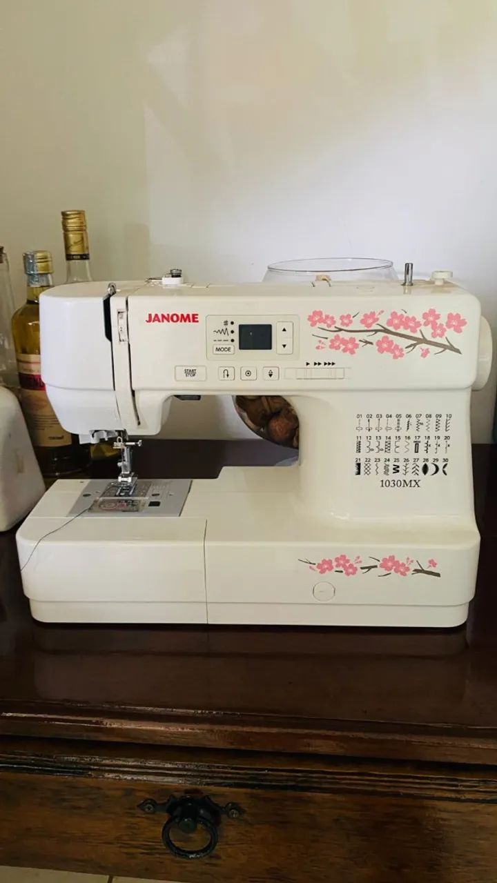 Máquina de costura Janome 1030MX