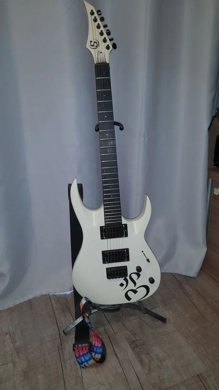 Guitarra s by solar