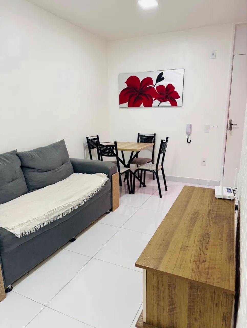 ALUGO LINDO APARTAMENTO MOBILIADO