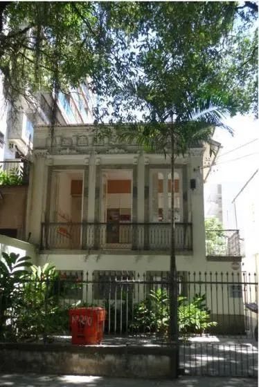 Casa com opção de negócio 