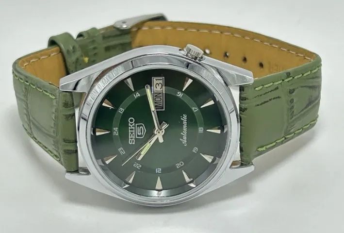 Relógio Automático Vintage Seiko 5 7009a Dial Pulseira Verde - Foto 2