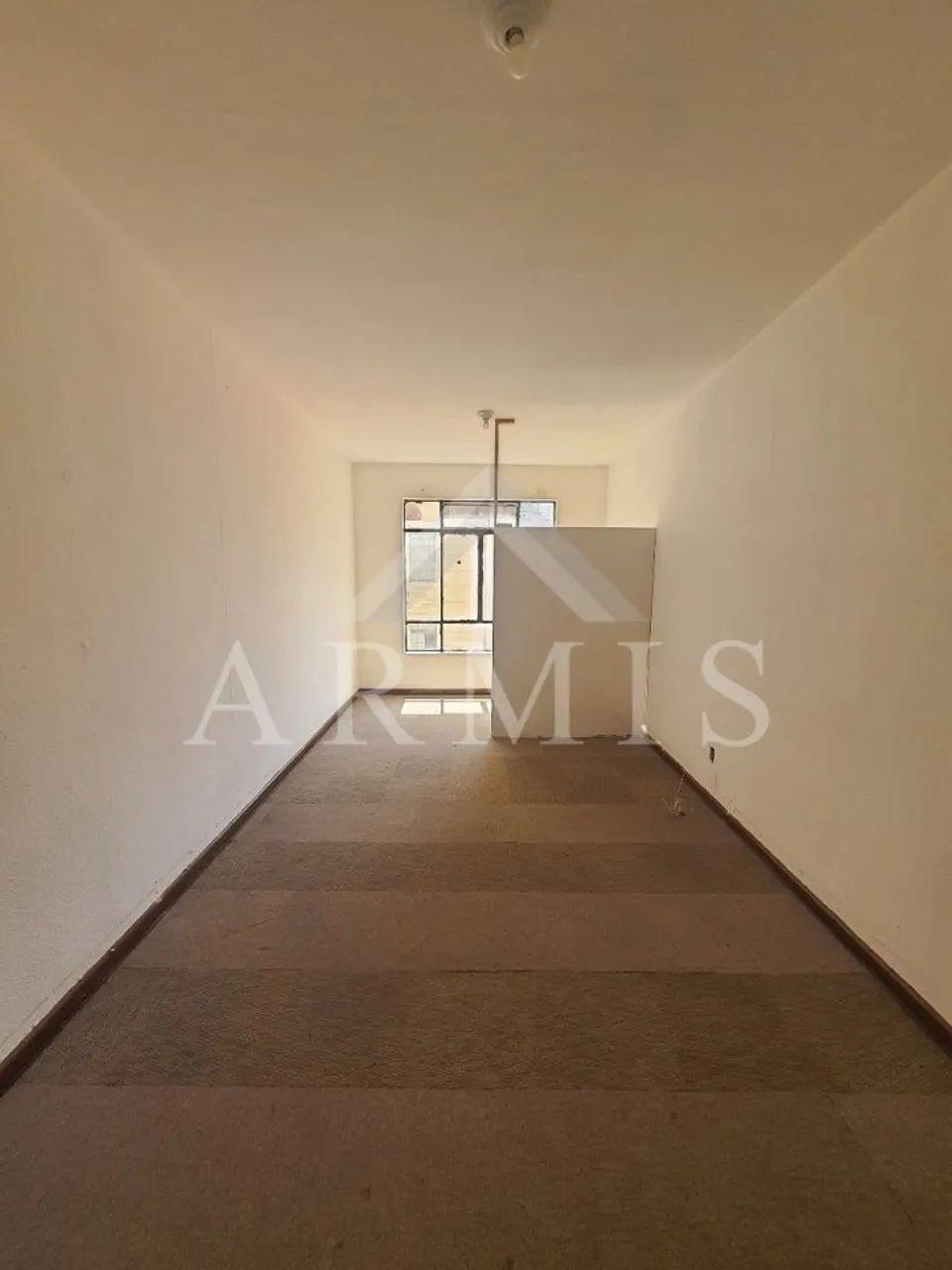 Sala comercial 21m² no Centro.