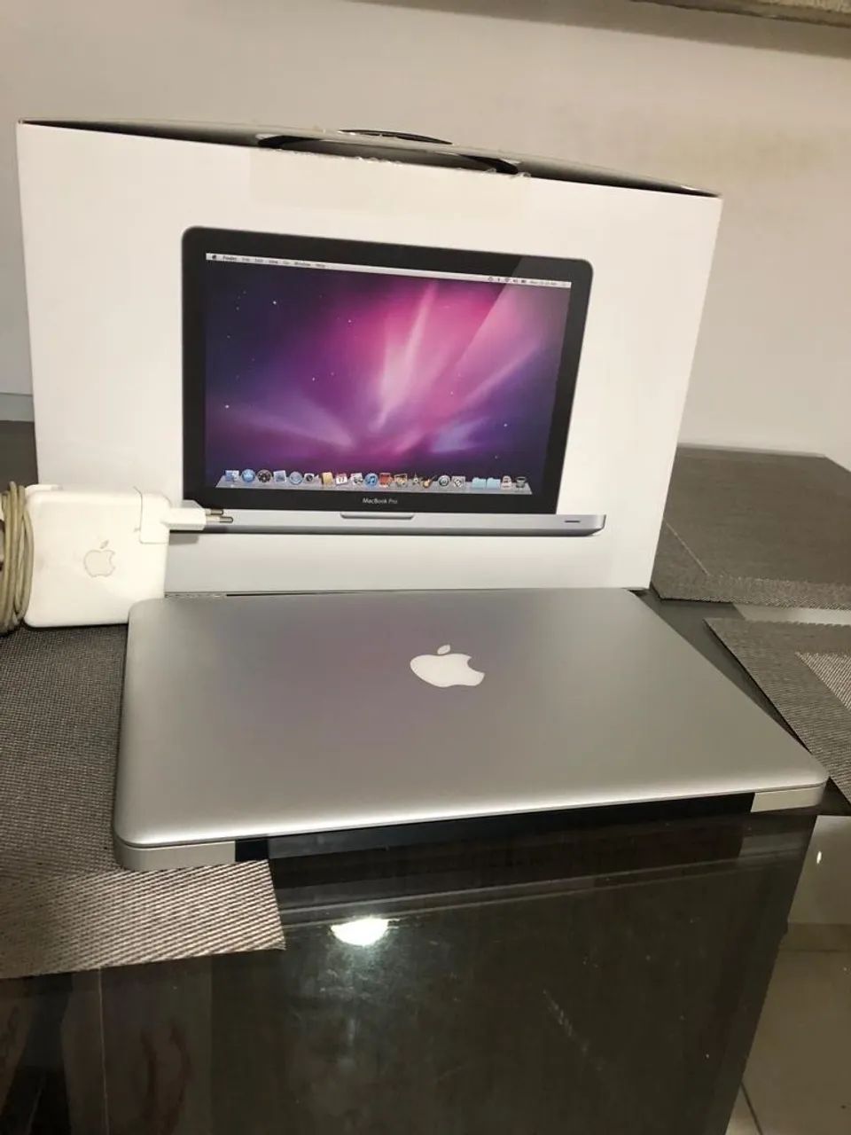 MacBook Pro 13 Early 2011 | i5 | 8GB RAM | SSD 240GB | Caixa