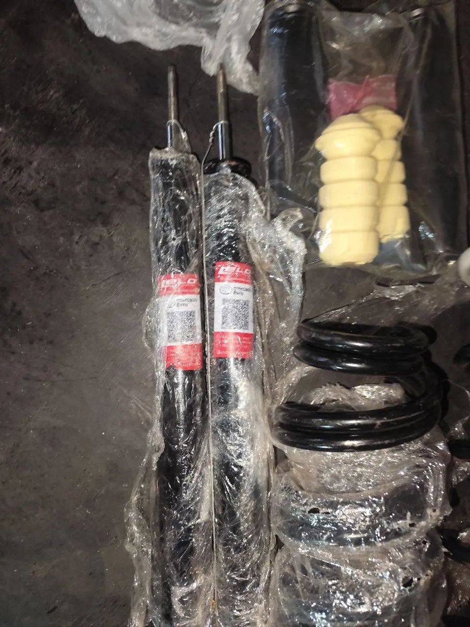 Amortecedor Duster 1.6 com molas - Foto 2