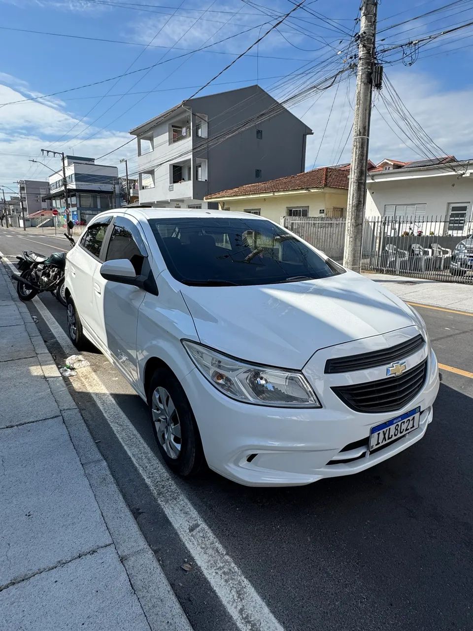 Chevrolet Onix JOY Hatch 1.0 8V Flex Mec. 4P 2017 - Foto 5