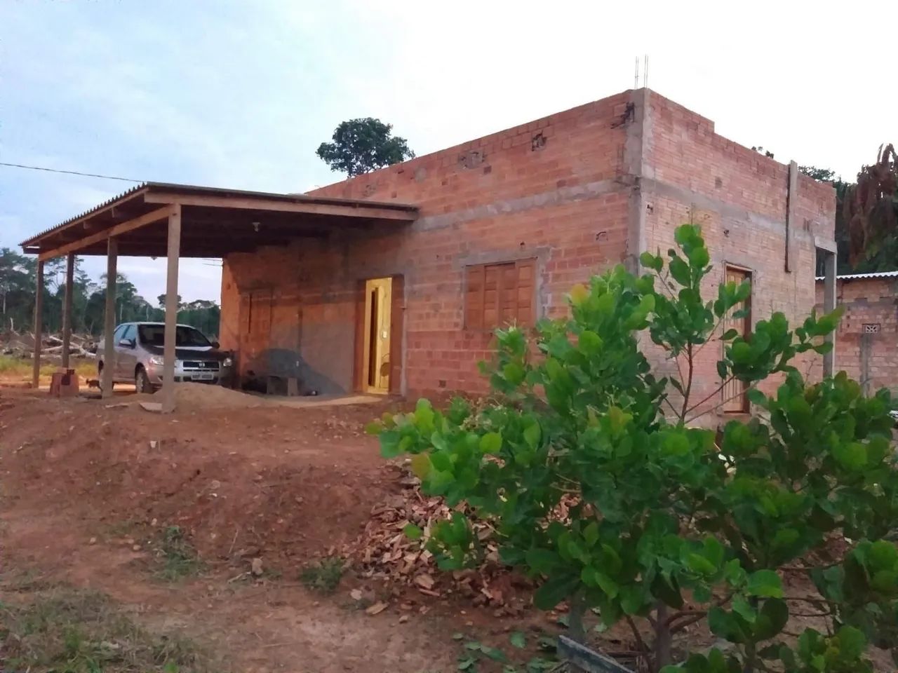 Terreno com casa                   