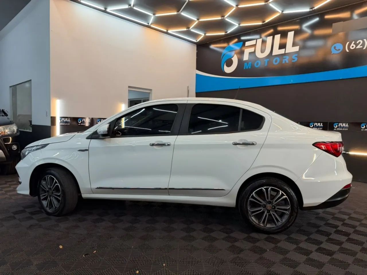 Fiat Cronos Precision 1.8 16V Flex Aut. 2018 - Foto 3