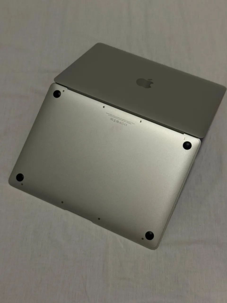 MacBook