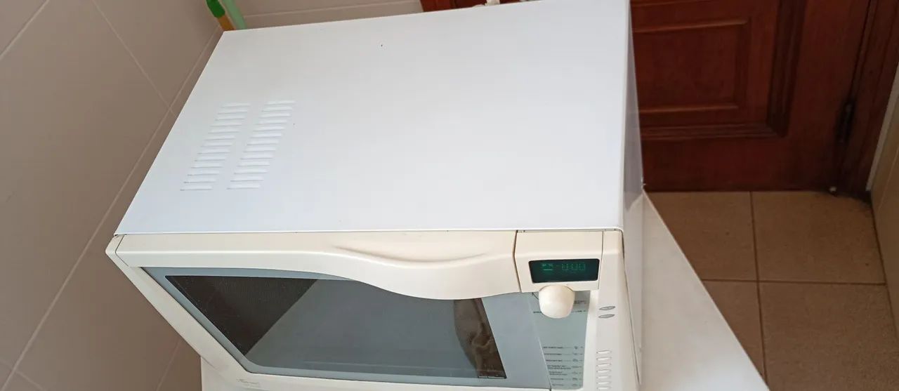 Microondas Brastemp 27 litros - Foto 4