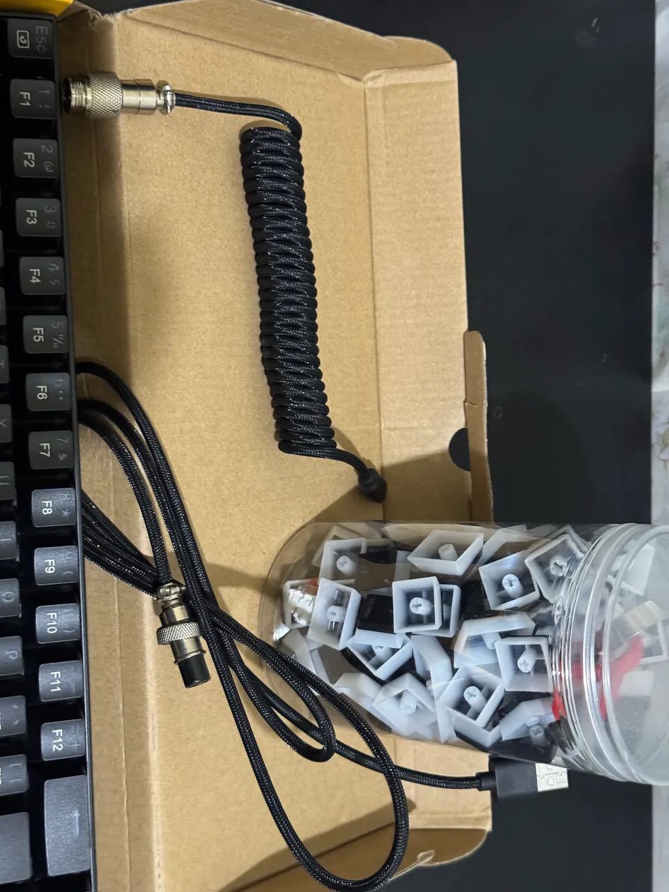 Teclado Gamer mecânico E-Yosso Z686  - Foto 2