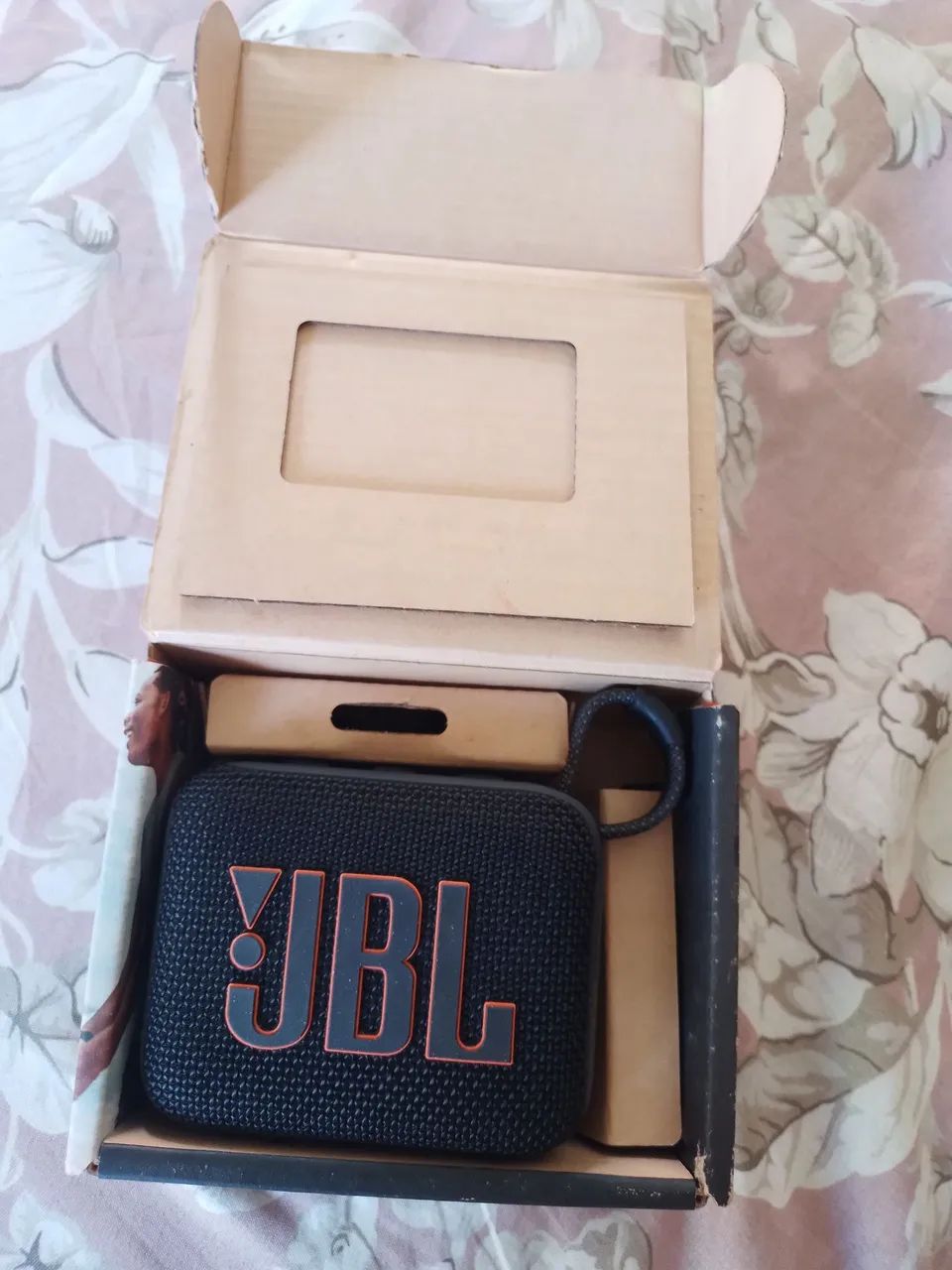 Caixa JBL Original GO4