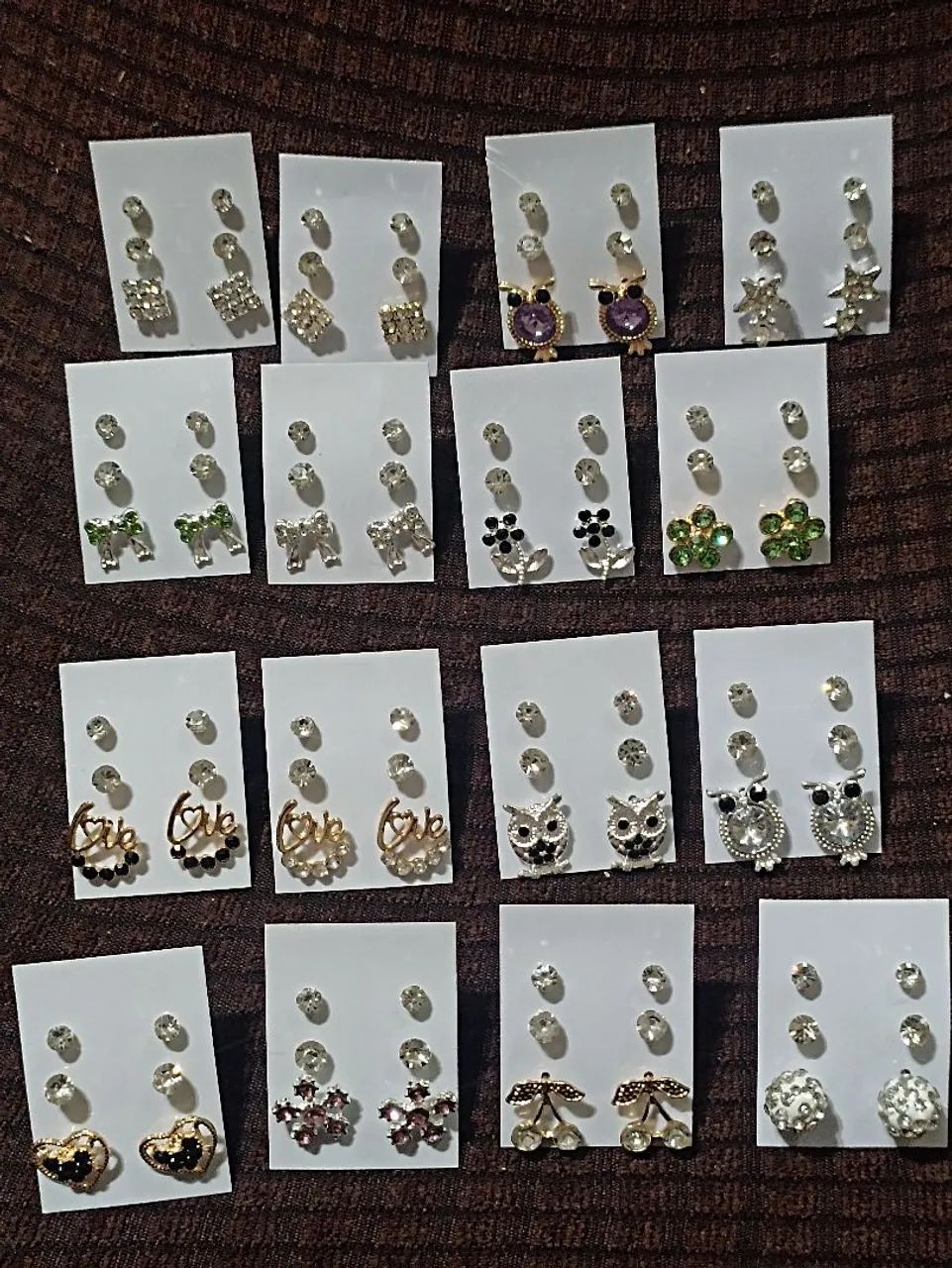 Kit com 5 cartelas de Brincos total 15 pares de Brincos 