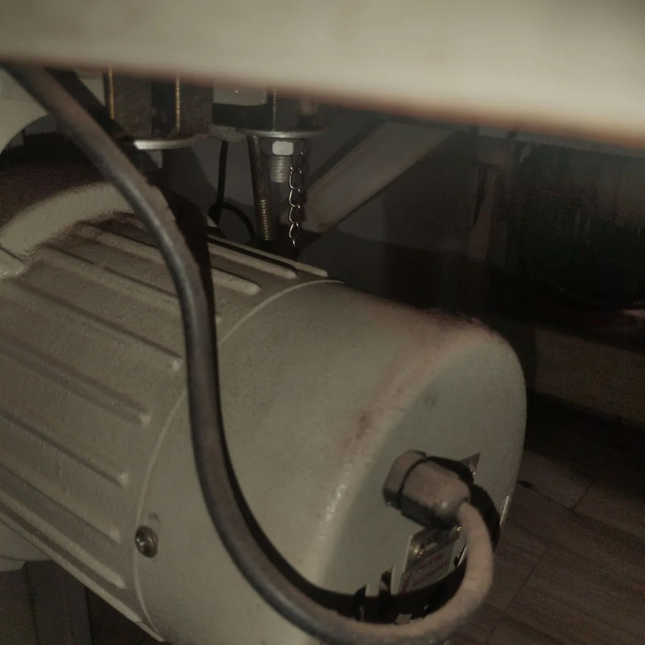 Máquina overlock ponto cadeia - Foto 5