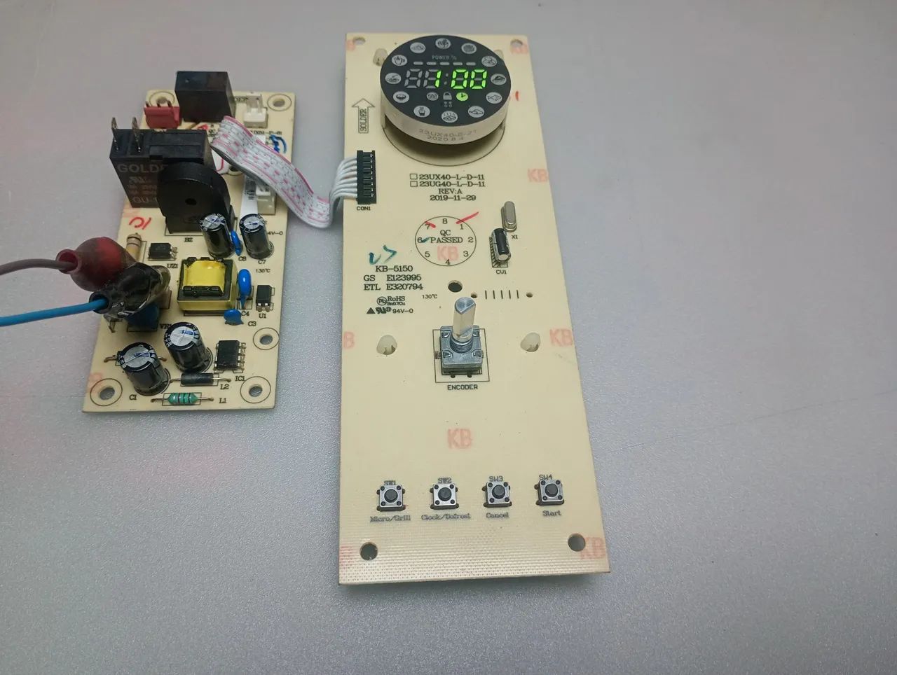 placa Britânia fonte +display pmr26 funcionando perfeitamente - Foto 2