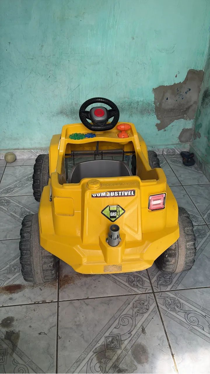 Vendo Esse Carrinho de Passeio Infantil  - Foto 3