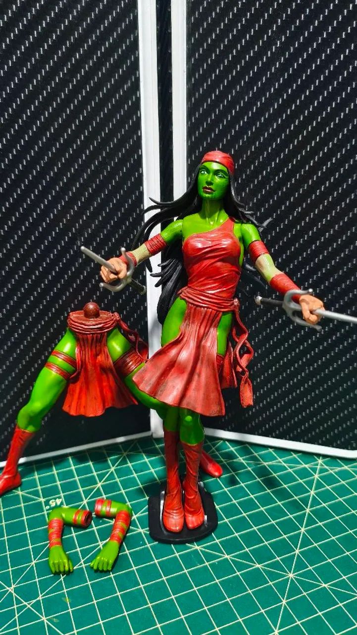 ELEKTRA SKRULL MARVEL SELECT 