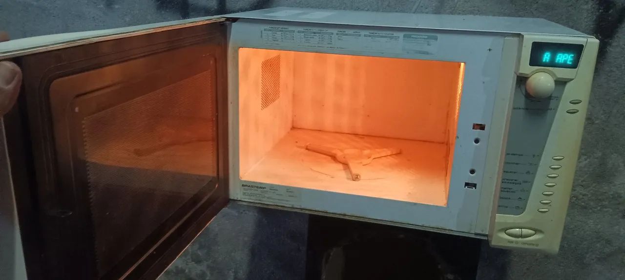 MICROONDAS SEM O PRATO FUNCIONANDO NORMAL  - Foto 4