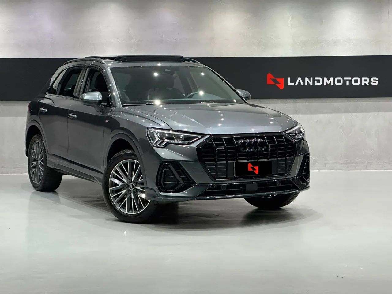 Audi Q3 Perf. Black 2.0 TFSI Tiptr. Quattro 2023