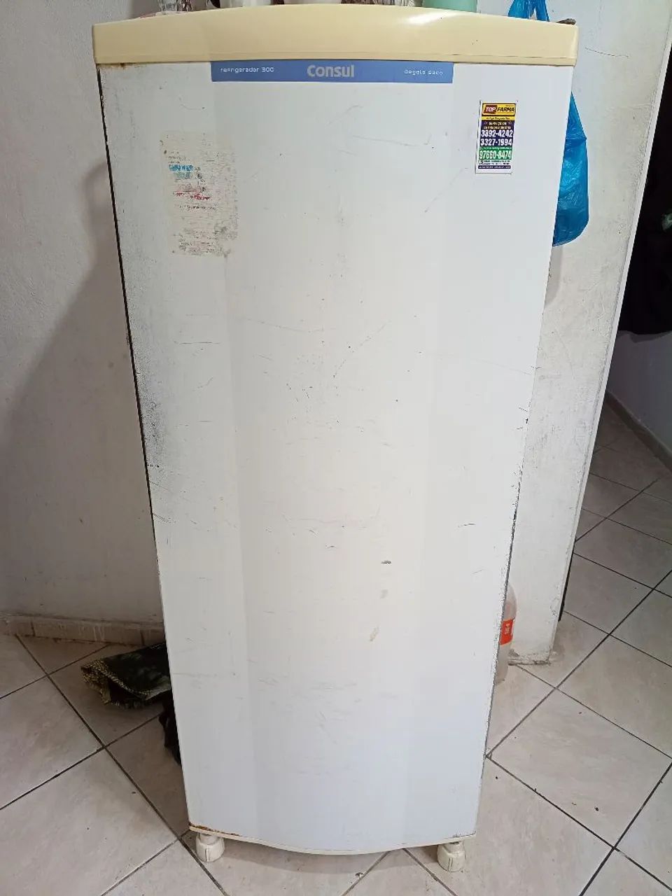 Vendo geladeira Consul funcionando perfeitamente 