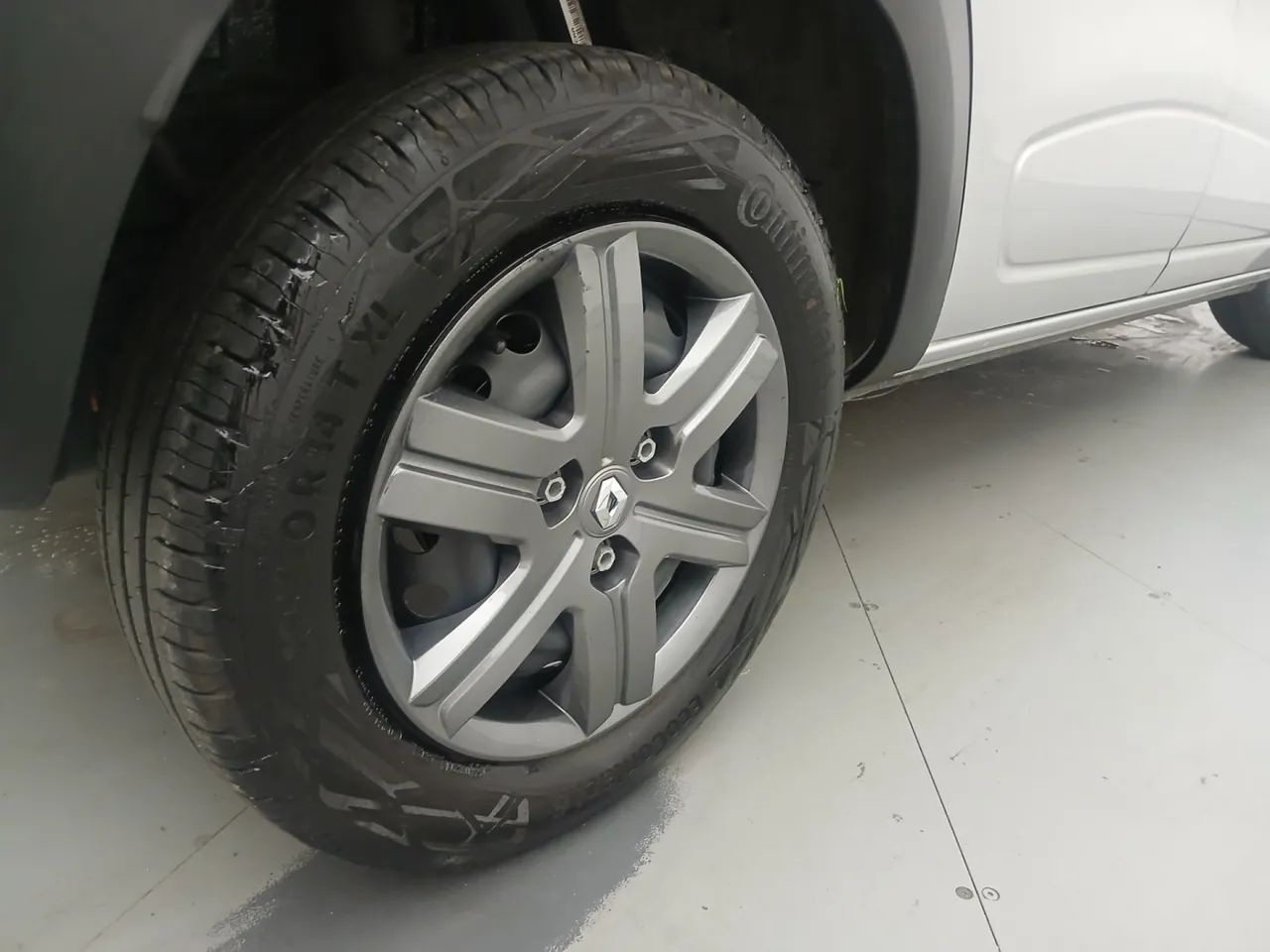 Renault Kwid 1.0 Zen, foto 14 de 18