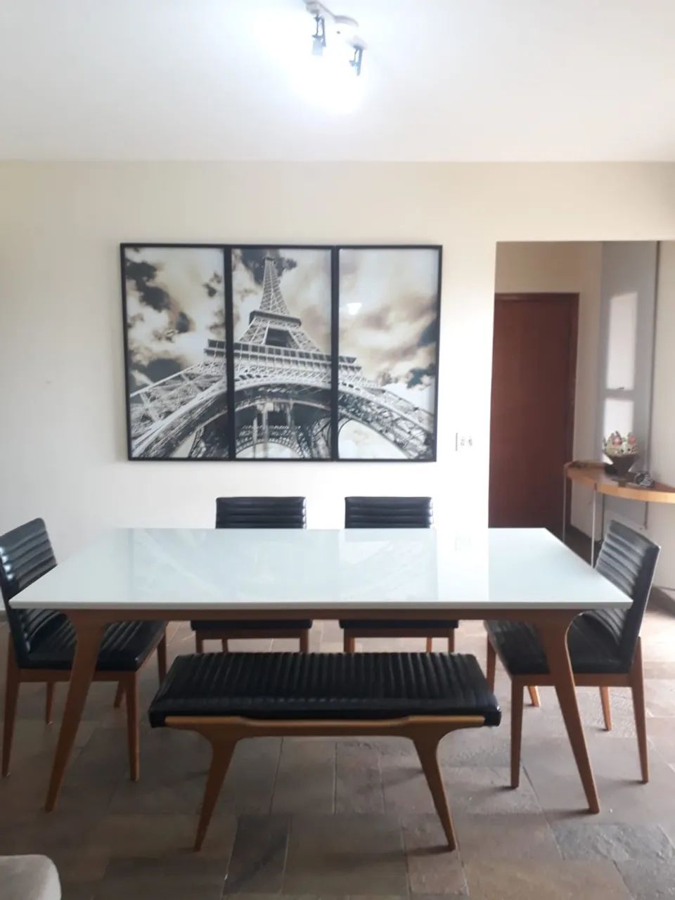 Conjunto mesa de jantar com 6 lugares 