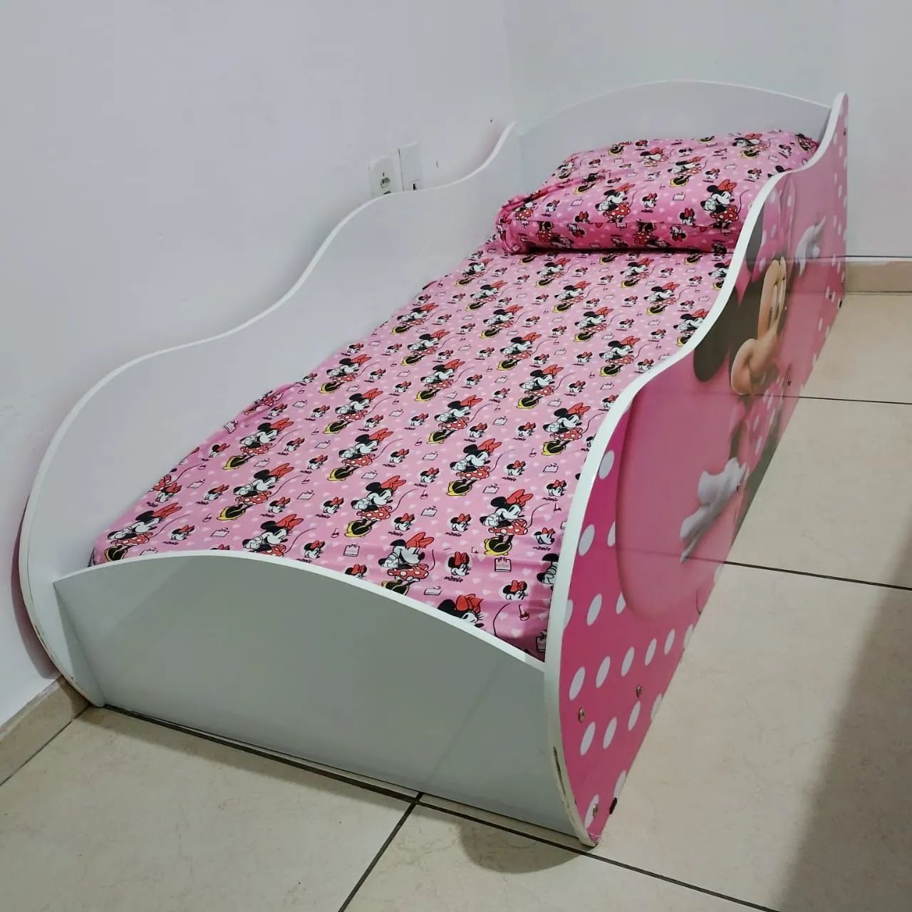 Cama infantil Minnie Rosa com colchão