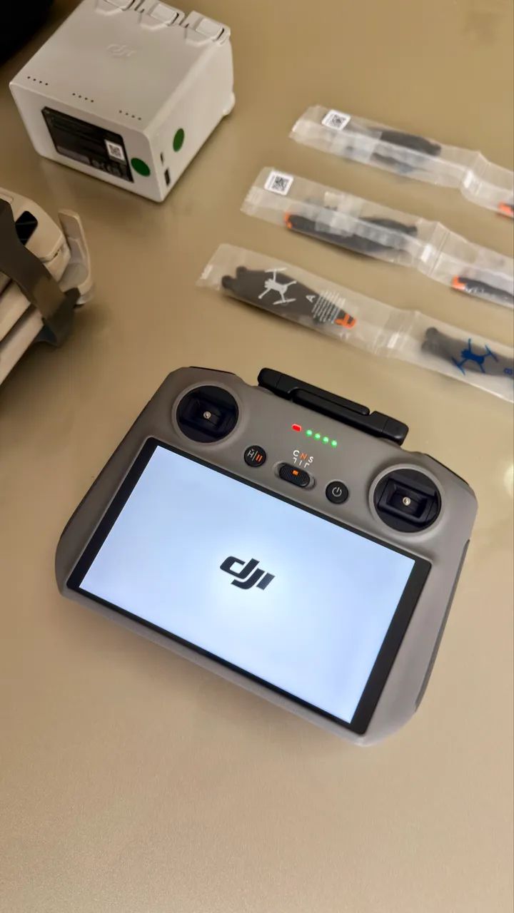 Mini 4 pro Fly more combo - Foto 3