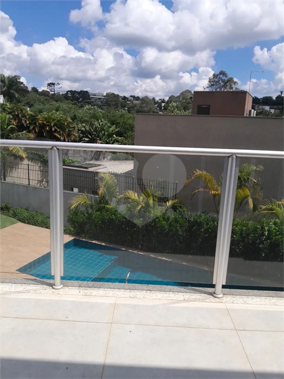 vende ou aluga, linda casa com 3 suítes, km 26 da Rodovia Raposo Tavares Granja Viana - Foto 2