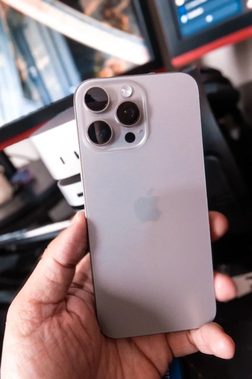 iPhone 16 Pro Max 1TB - Impecável - Sem Marcas - Oportunidade - Foto 2