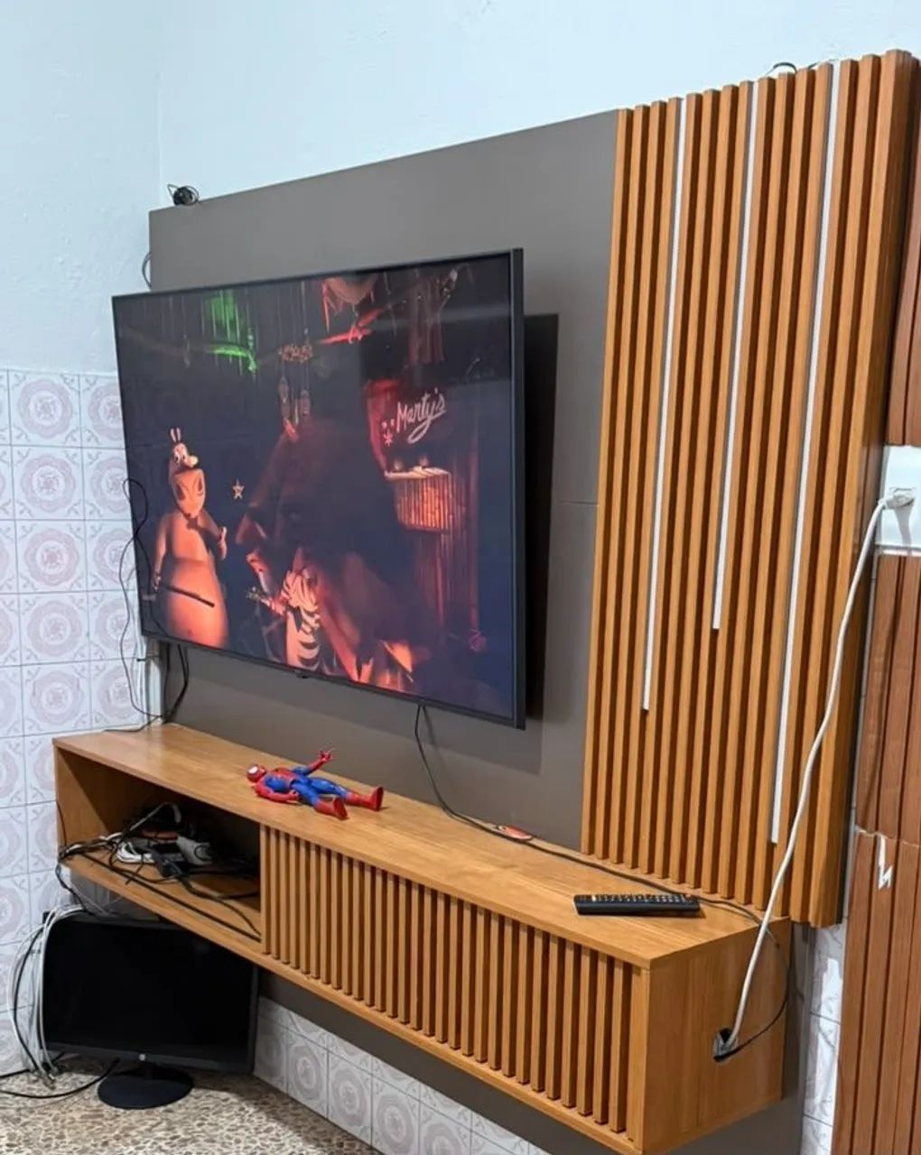 Sofá e painel novos - Foto 3