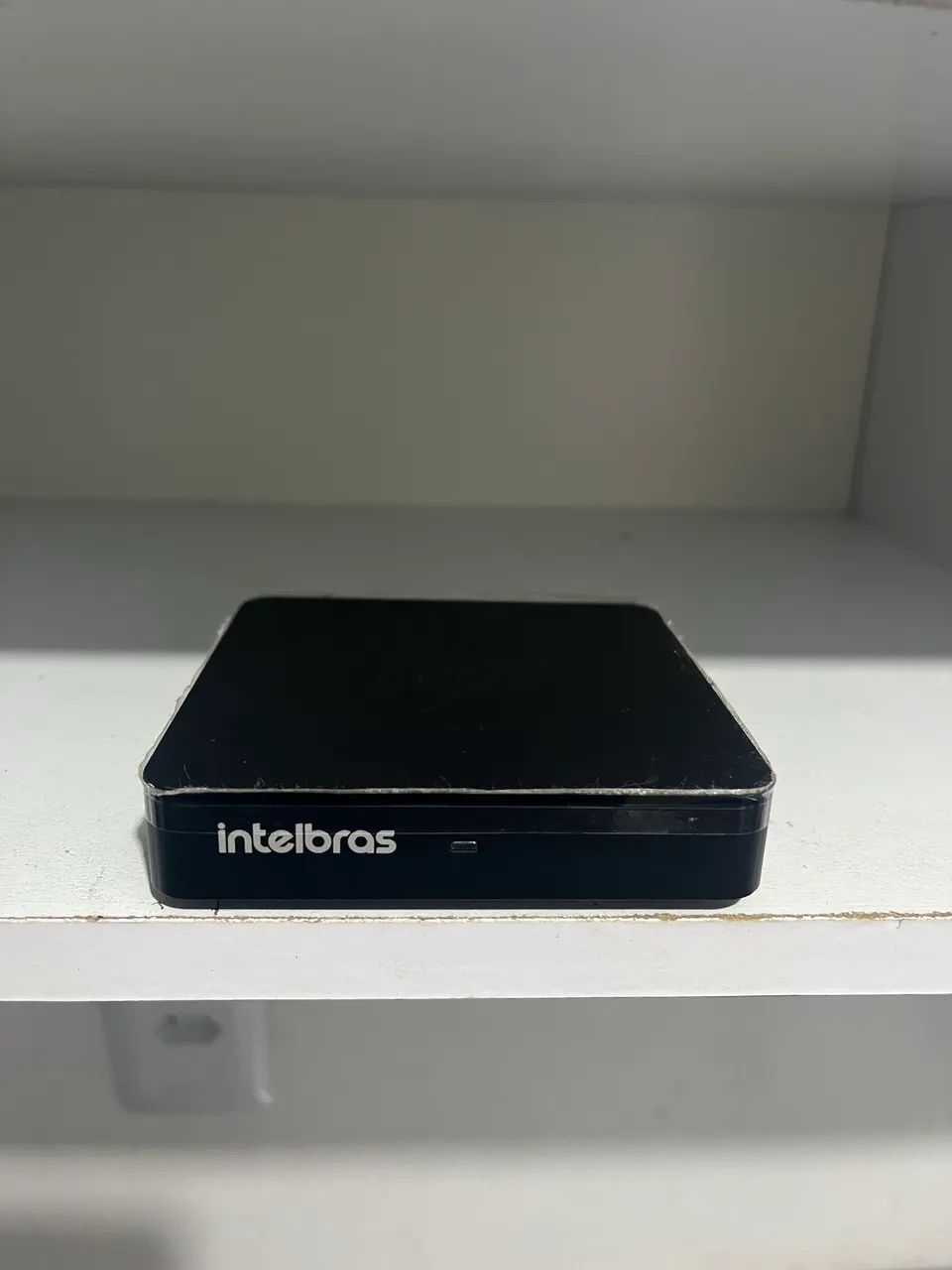 Vendo Smart Tv Box Android Izy Play 4k Intelbras - Foto 2