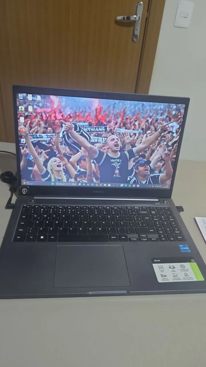 vendo notebook samsung/ com bateria nova