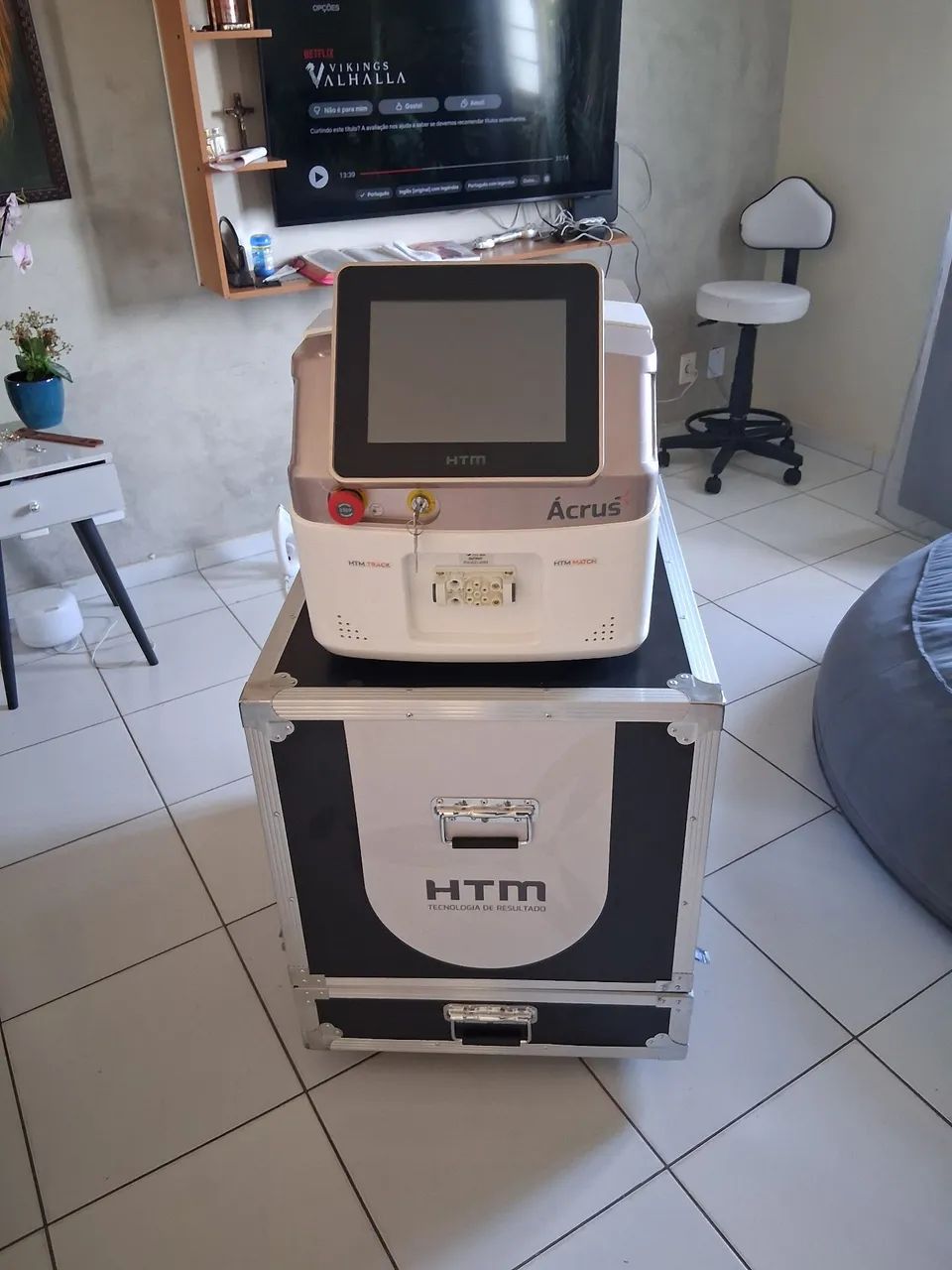 Laser Acrus HTM - Depilação a Laser + Mesa auxiliar HTM - COMPLETO - Foto 2