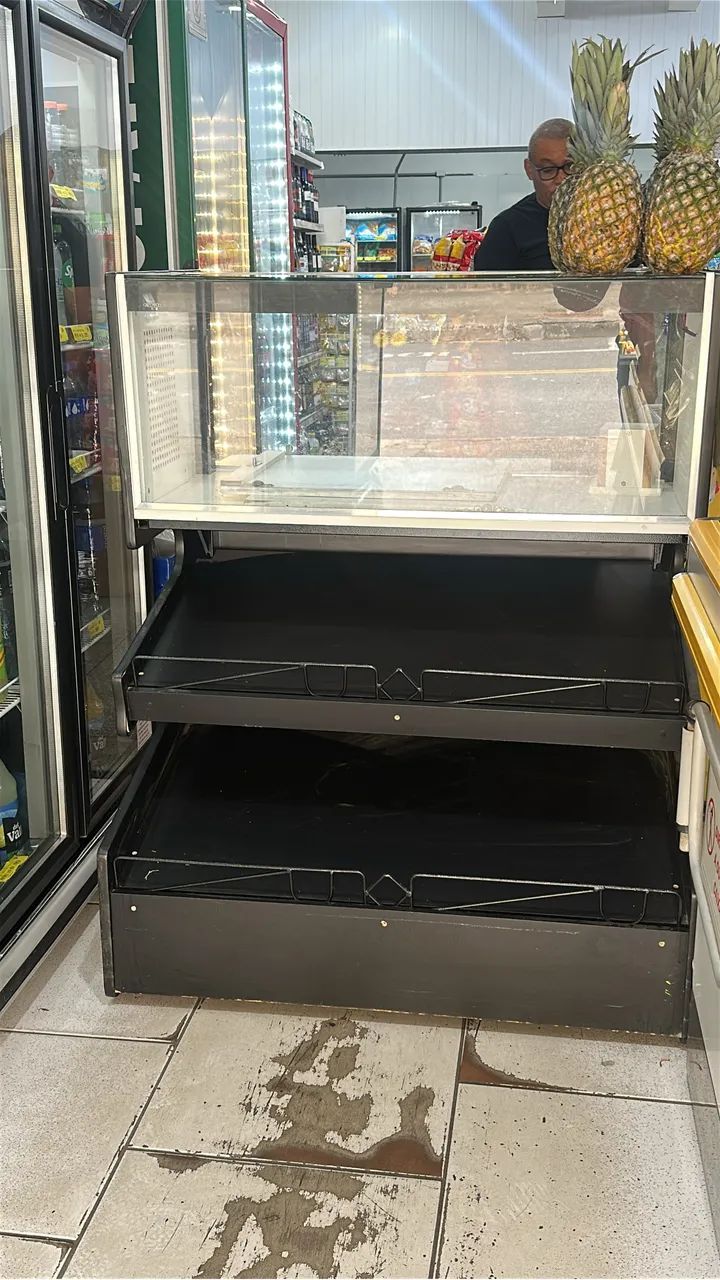 Vitrine expositora para pães  - Foto 5