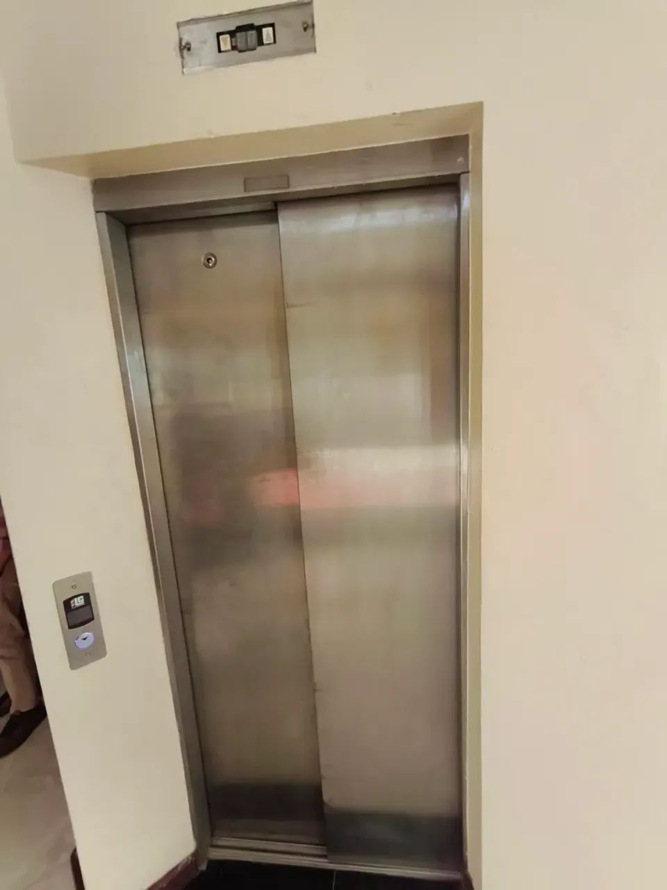 Sala comercial, em prédio com elevador e em local fácil de estacionar Cajueiros - Macaé -  - Foto 3