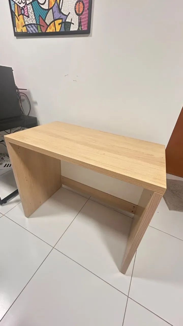 Mesa / escrivaninha de madeira - Foto 4