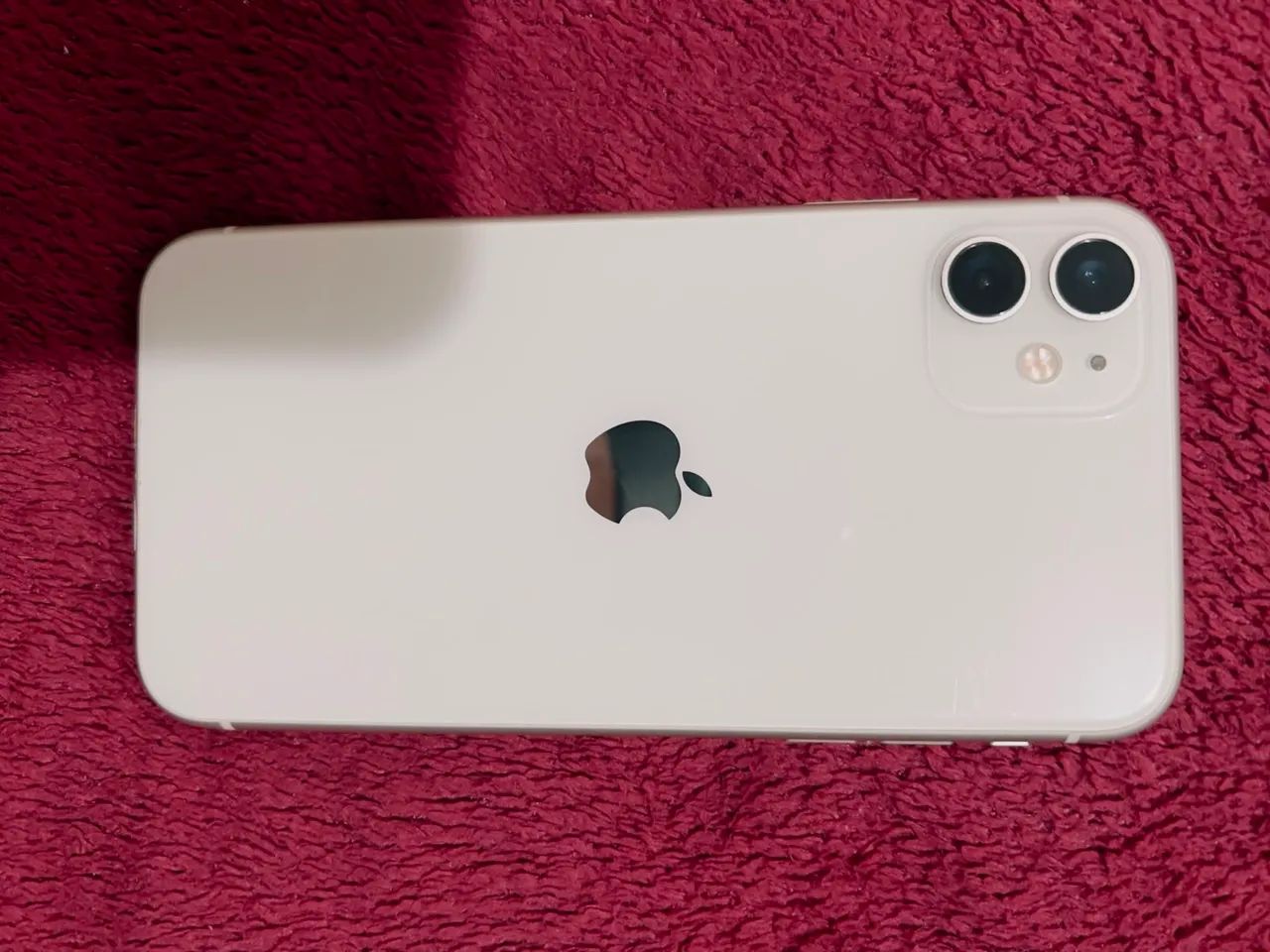 Iphone 11 Branco - 64gb