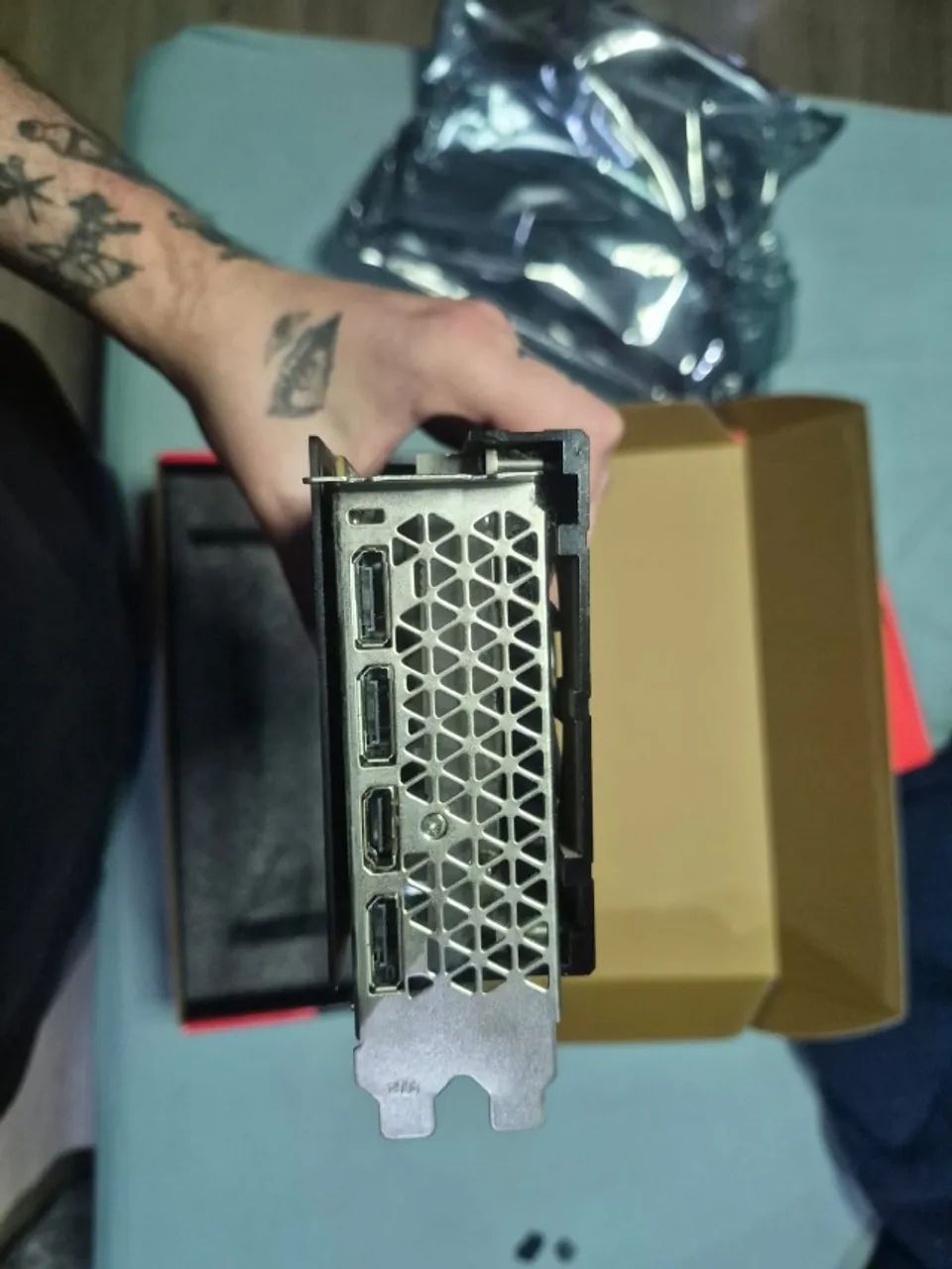 Placa de video RX 5700XT - Foto 3