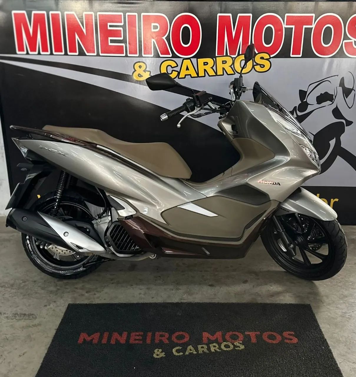 PCX 150/DLX