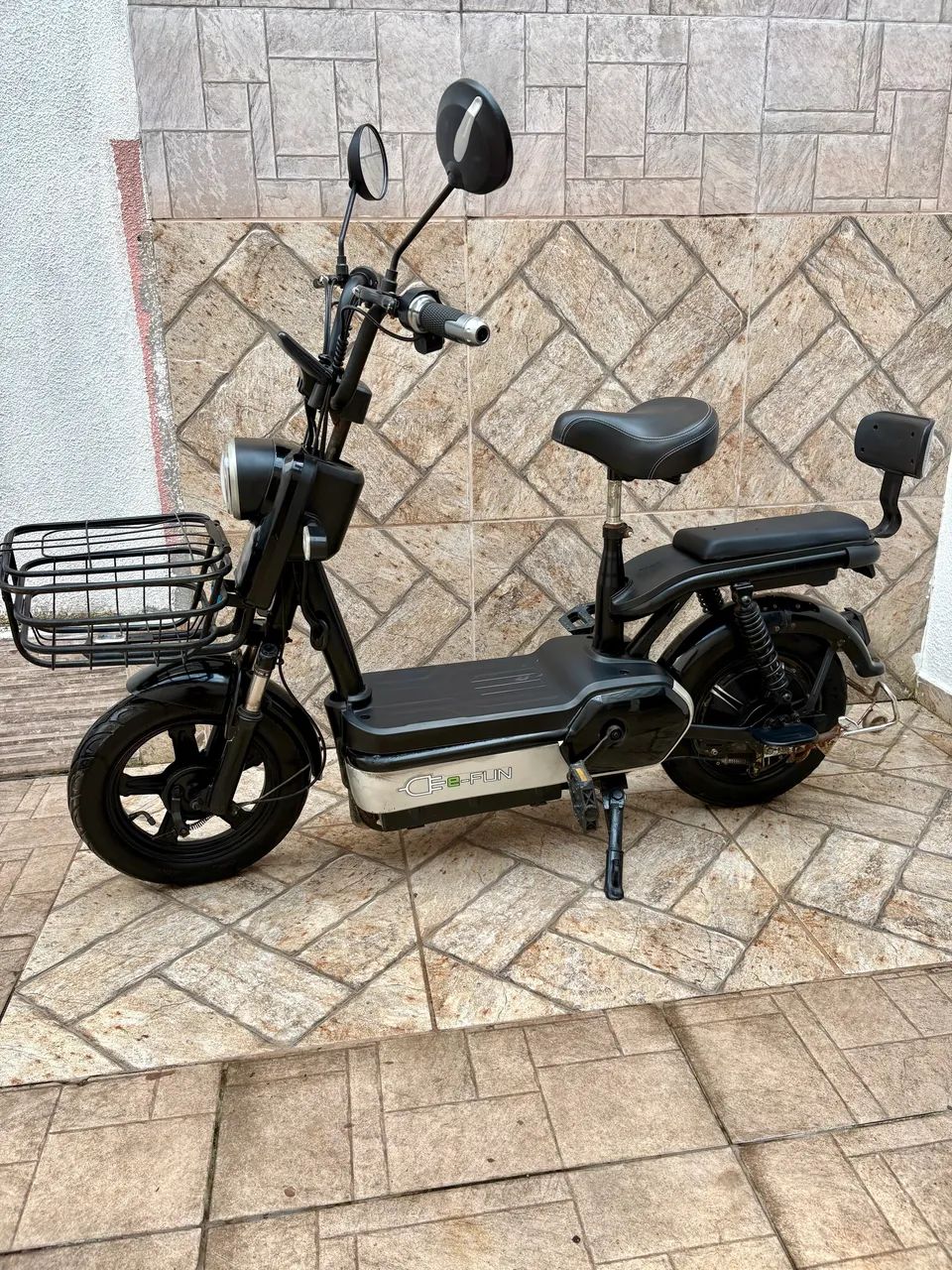 Scooter Elétrica E-FUN 2025 - LINDA !!