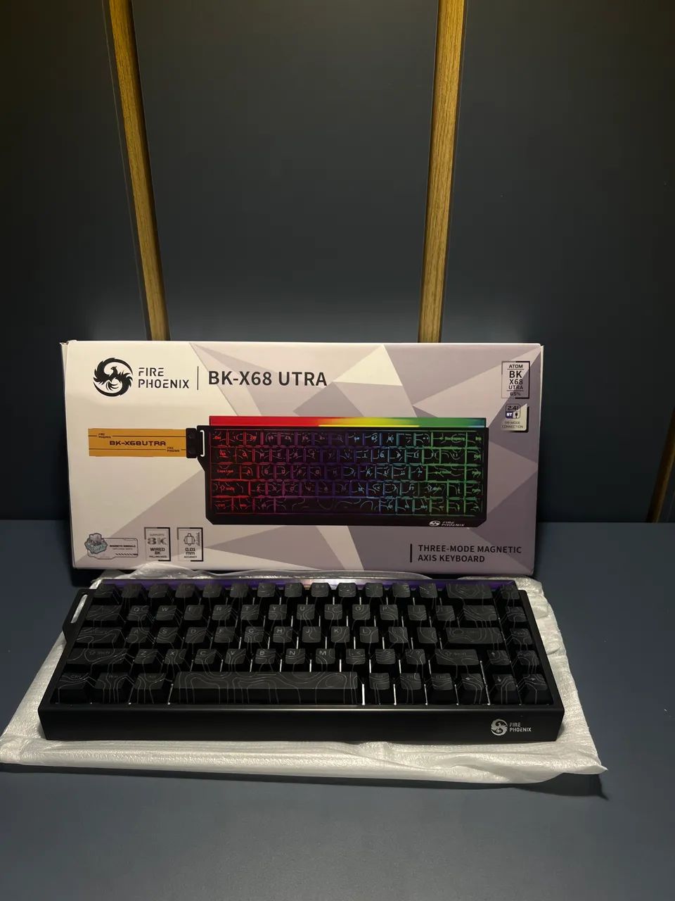 Teclado Gamer Fire Phoenix BK-X68 UTRA - magnético RGB