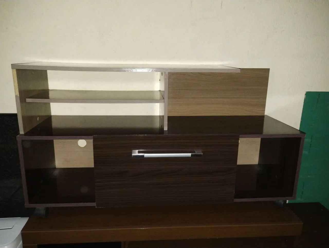 Lindo rack para decorar sua sala