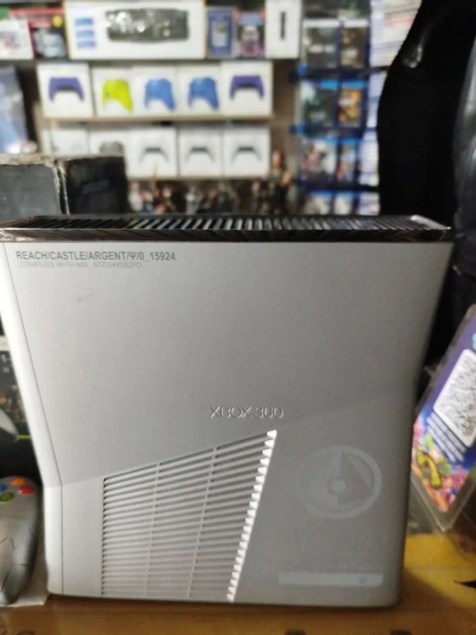 Xbox 360 serie Halo 2 controles hd 250gb impecável completo na cx . - Foto 2