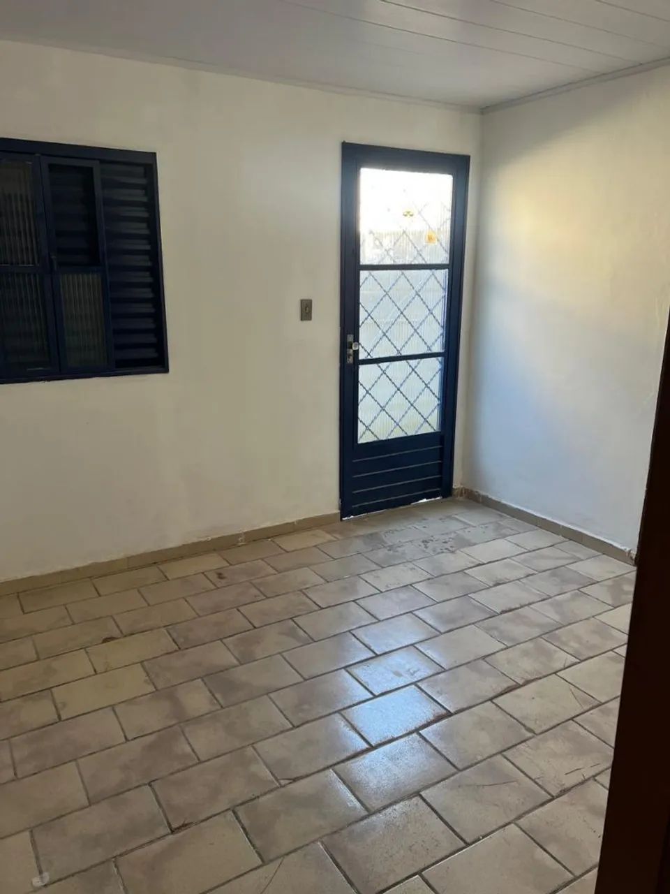 Vendo uma casa ou troco  - Foto 4