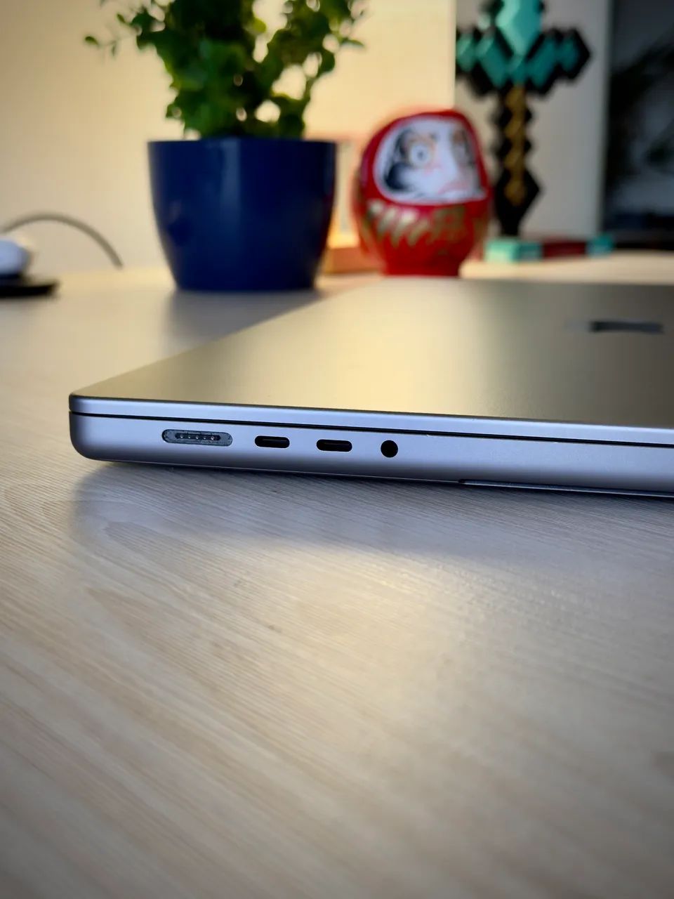 Macbook Pro 16 M1 Max 32gb 1tb 2021 Cinza-espacial (Usado) - Foto 4