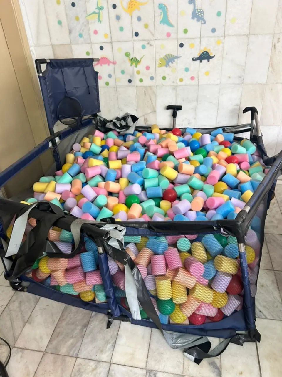 Piscina de bolinhas infantil